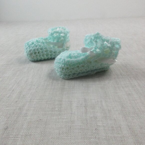 Handmade Crib Booties Baby Shoes Newborn Teal Crochet Knit Ribbon Soft - Picture 3 of 4